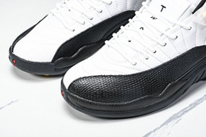 AIR JORDAN 12 RETRO "TAXI 2013 RELEASE" mens 130690-125