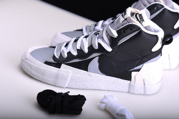nike blazer high sacai white-grey - bv0072-002