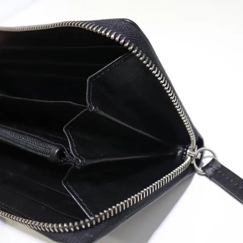 G*u*i brand handbags zip around wallet 1904g0002