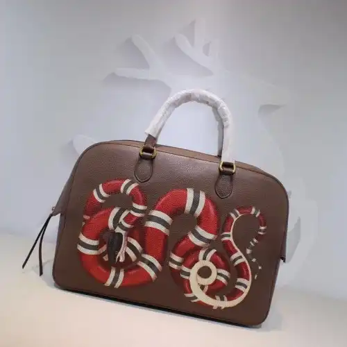 G*u*i brand handbags large totes 1904g0054