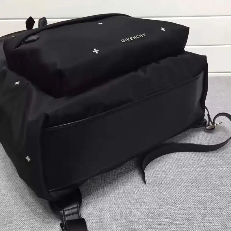 Givenchy Bags 1906BB0173