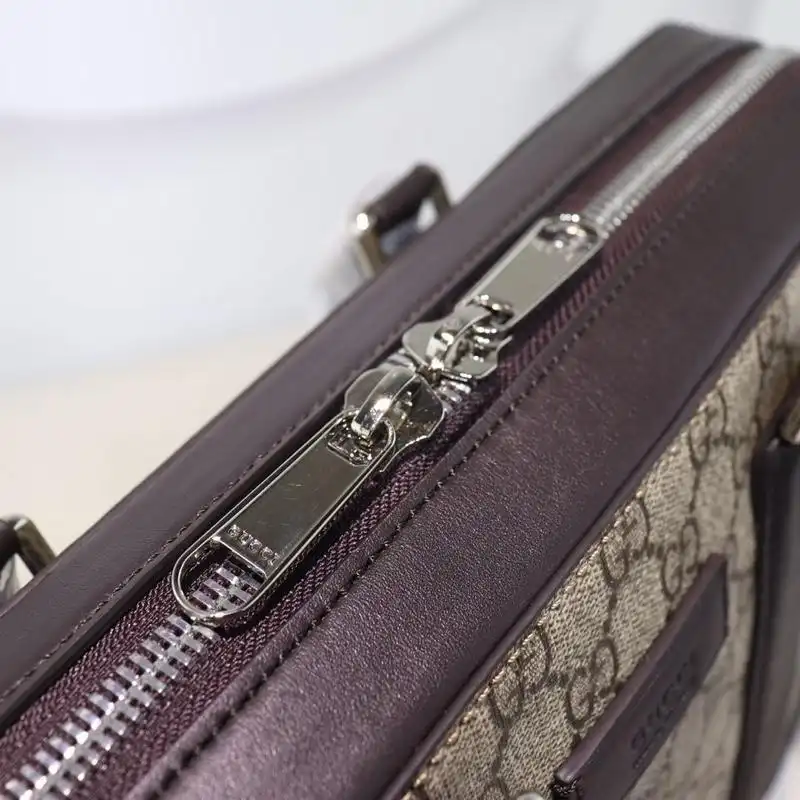 G*u*i briefcases 19gm0021