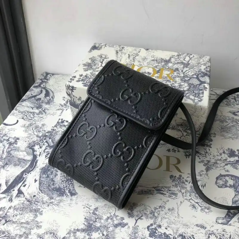 G*u*i bags 208b570060