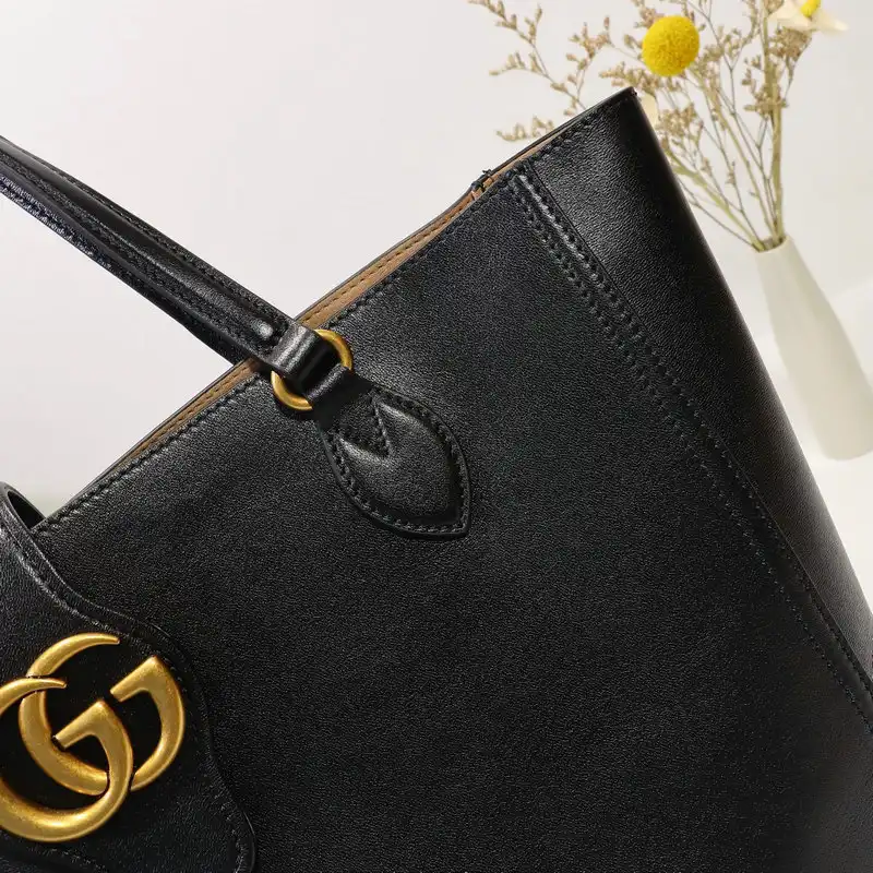 G*u*i bags 2106dj0037