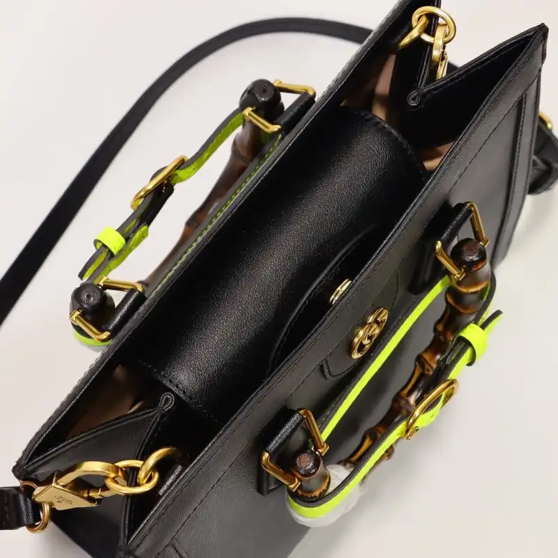 G*u*i s bags 2108dj0082