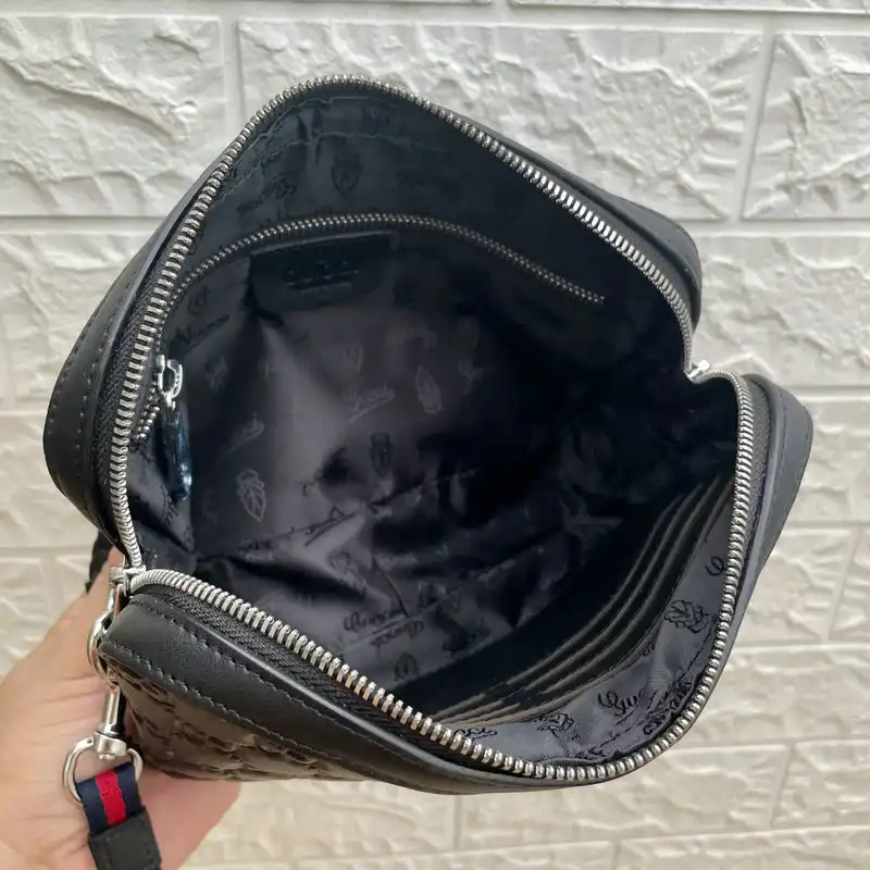 G*u*i bags 2111yz0044