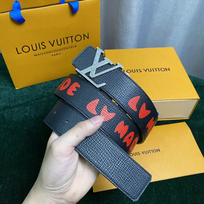 LV Belts 2204XA0049