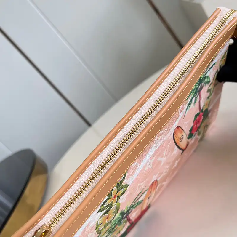 G*u*i bags 2407ya0020