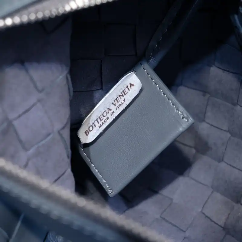 Bottega Veneta Bags 2409SF0052