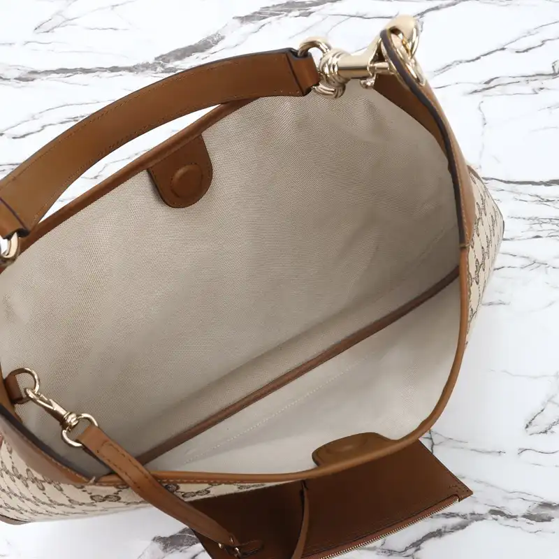 G*u*i bags 2411ya0185