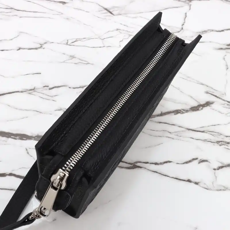 G*u*i bags 2411ya0198