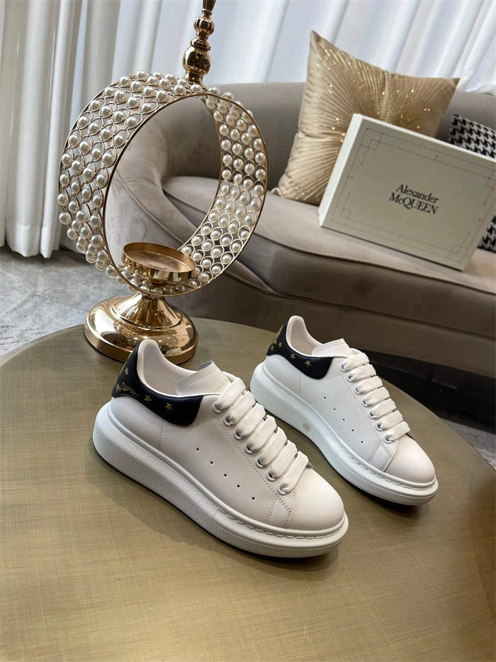 Alexander McQueen Oversized Bright 2567