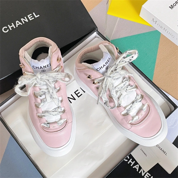 Sporty CHANEL 2168