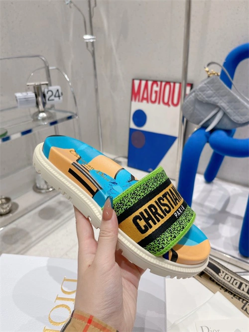 Resilient Dio Slipper 5816