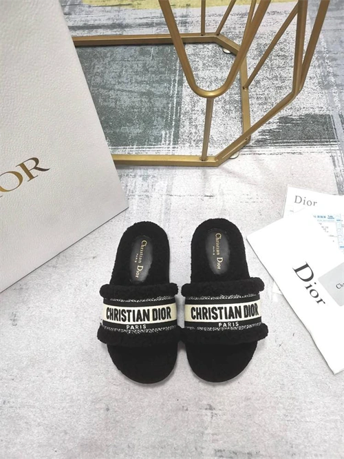 WaterResistant Dio Slipper 5792