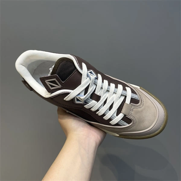 TimelessDesign Dr x Travis Scott Sneaker 1429