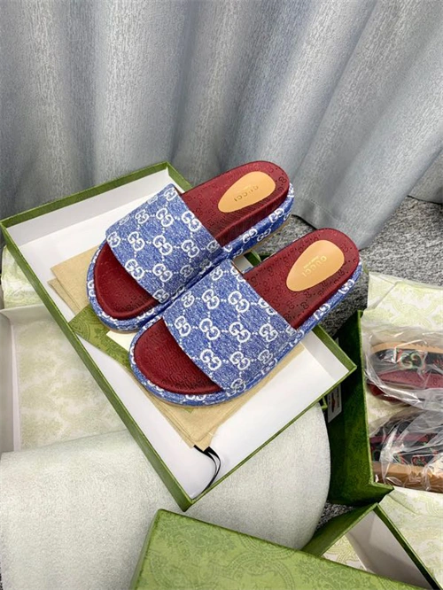 Resilient Gocci Slipper 5763