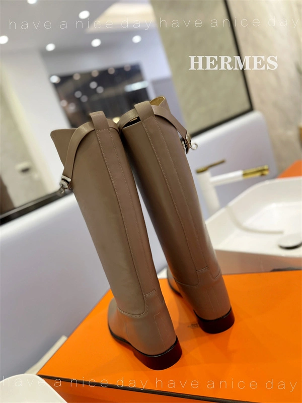 Comfortable H Boot 2422
