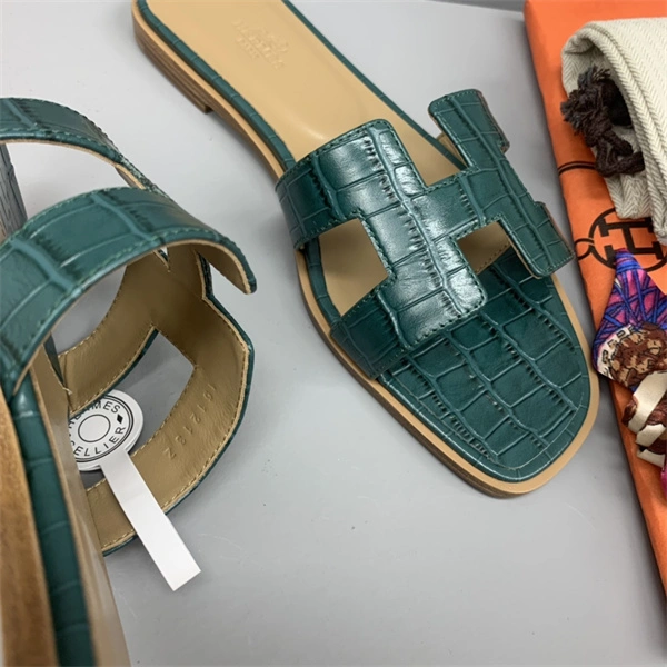 H Slipper Refined 2328