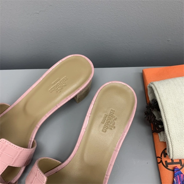 H Slipper Unisex 2365