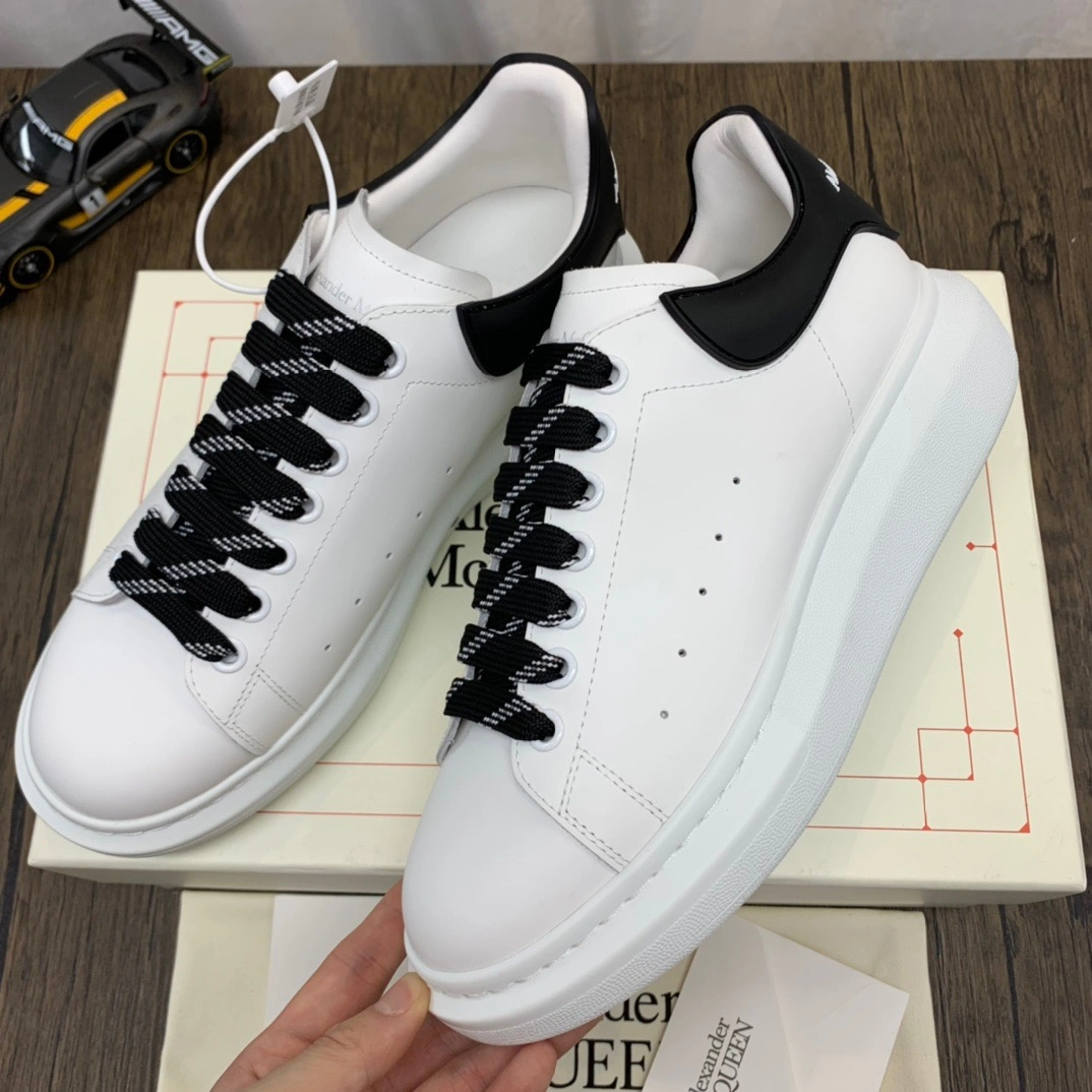 EyeCatching McQuen White Black Laces 621056WHXMT 2498