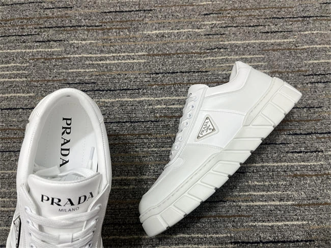 Prada Sneaker Affordable 3371