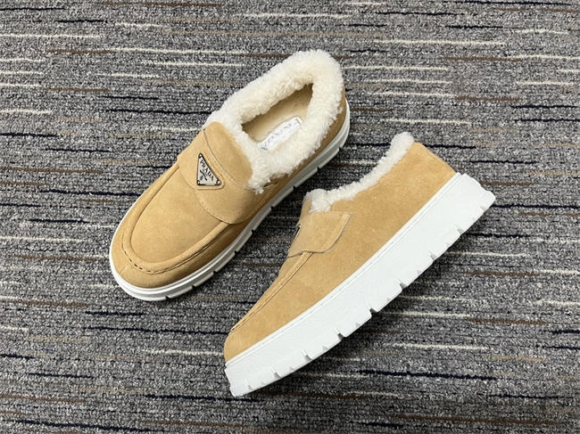 RelaxedFit Prada Sneaker Women 3391